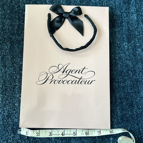 Agent Provacateur shopping bag with bow - Picture 3 of 5